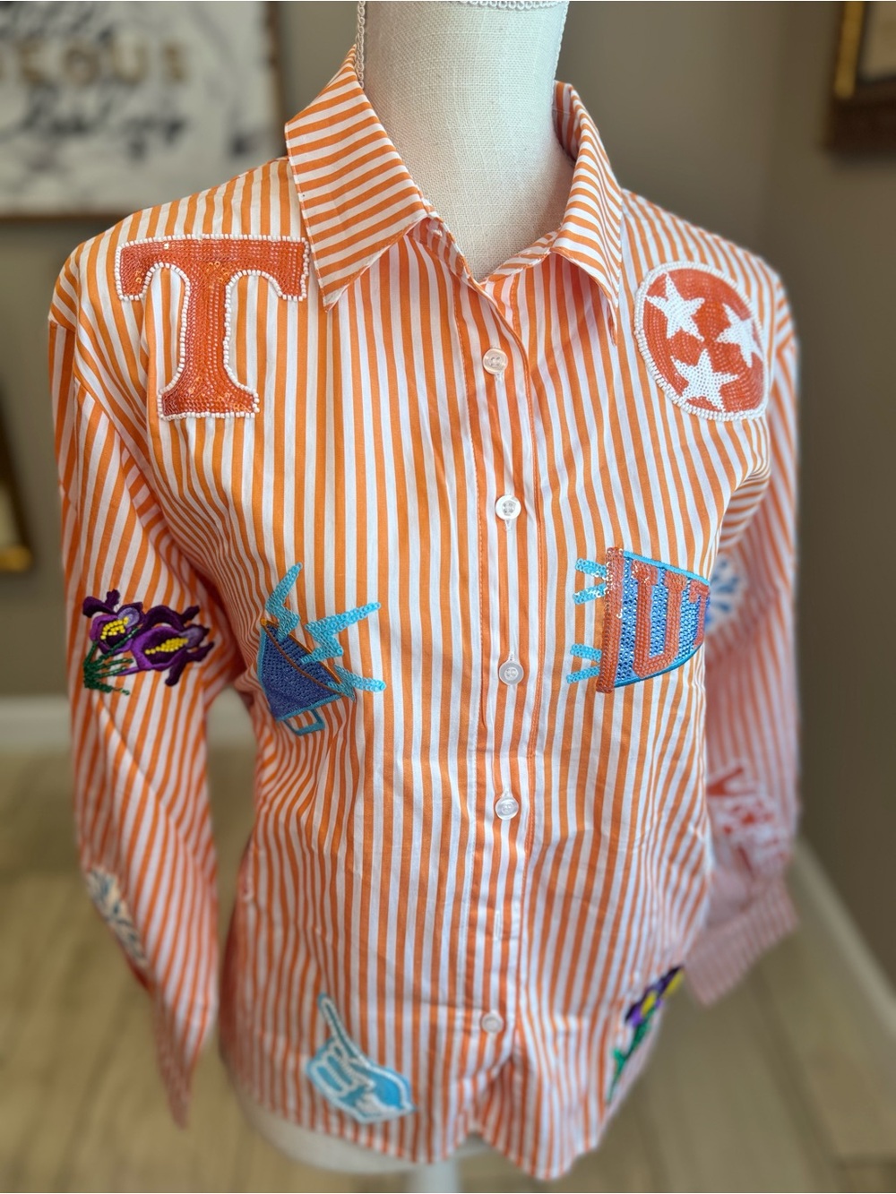 New! QUEEN OF SPARKLES Orange & White Striped  Tennessee Icon Button-Down Shirt